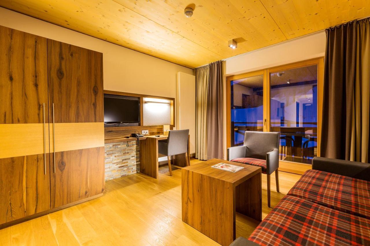 Der Waldhof Hotel Scheffau am Wilden Kaiser Ngoại thất bức ảnh