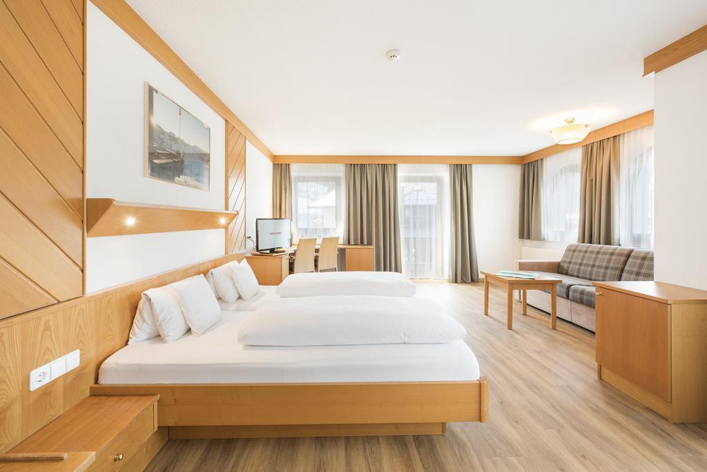 Der Waldhof Hotel Scheffau am Wilden Kaiser Phòng bức ảnh